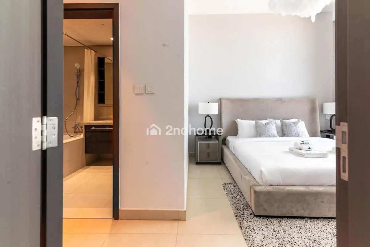 Bright And Airy 1 Bedroom Downtown Views 1 Dubai 0*,