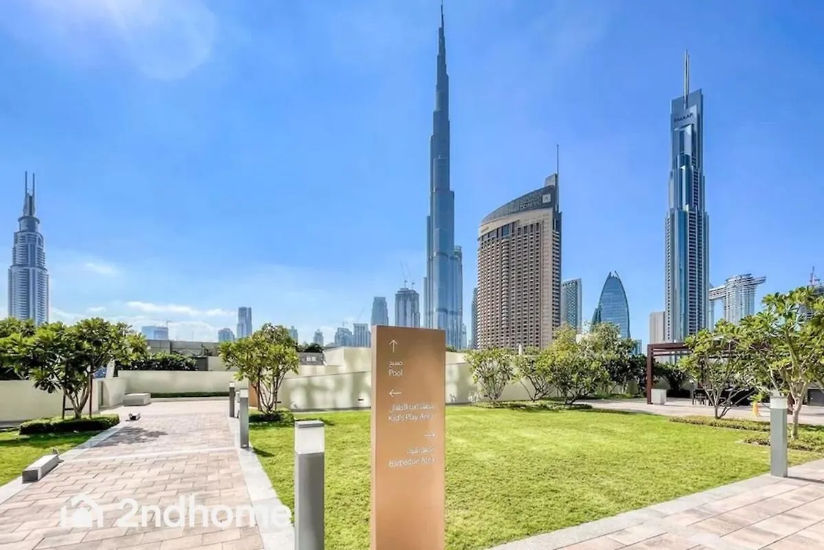 Bright And Airy 1 Bedroom Downtown Views 1 Dubai Apartment