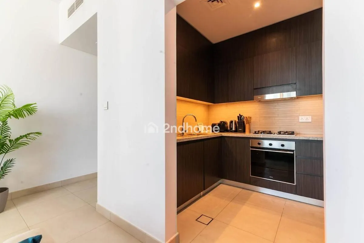 Bright And Airy 1 Bedroom Downtown Views 1 Dubai Apartment